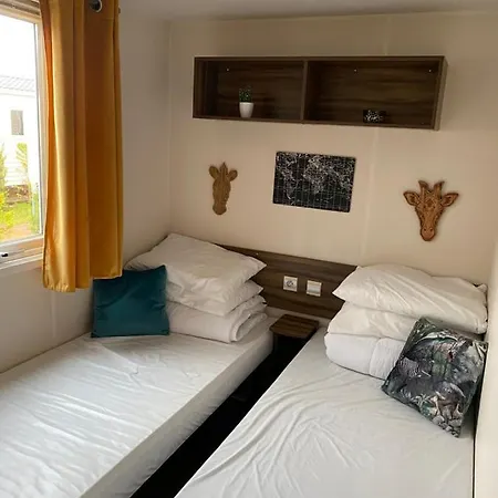 Campsite M&r Location Les Mathes